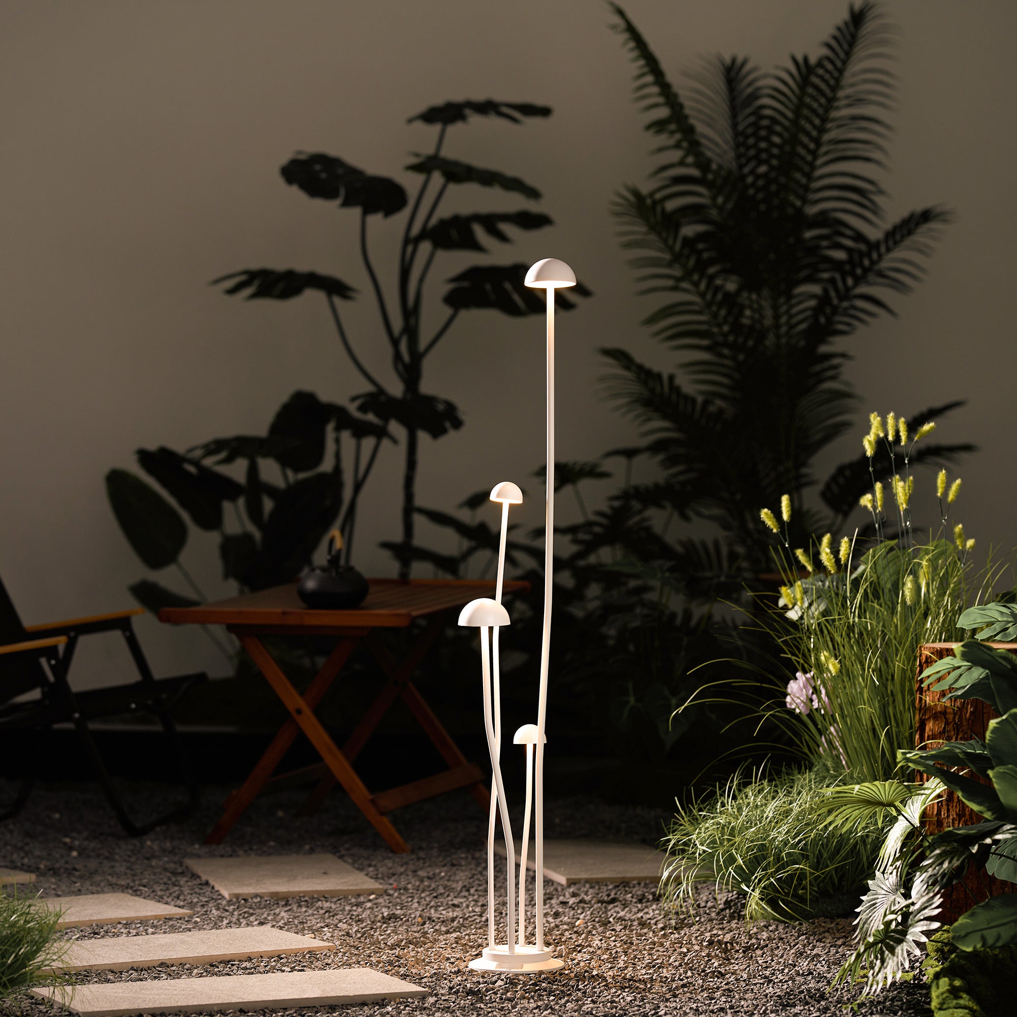 Luciole Outdoor Floor Lamp