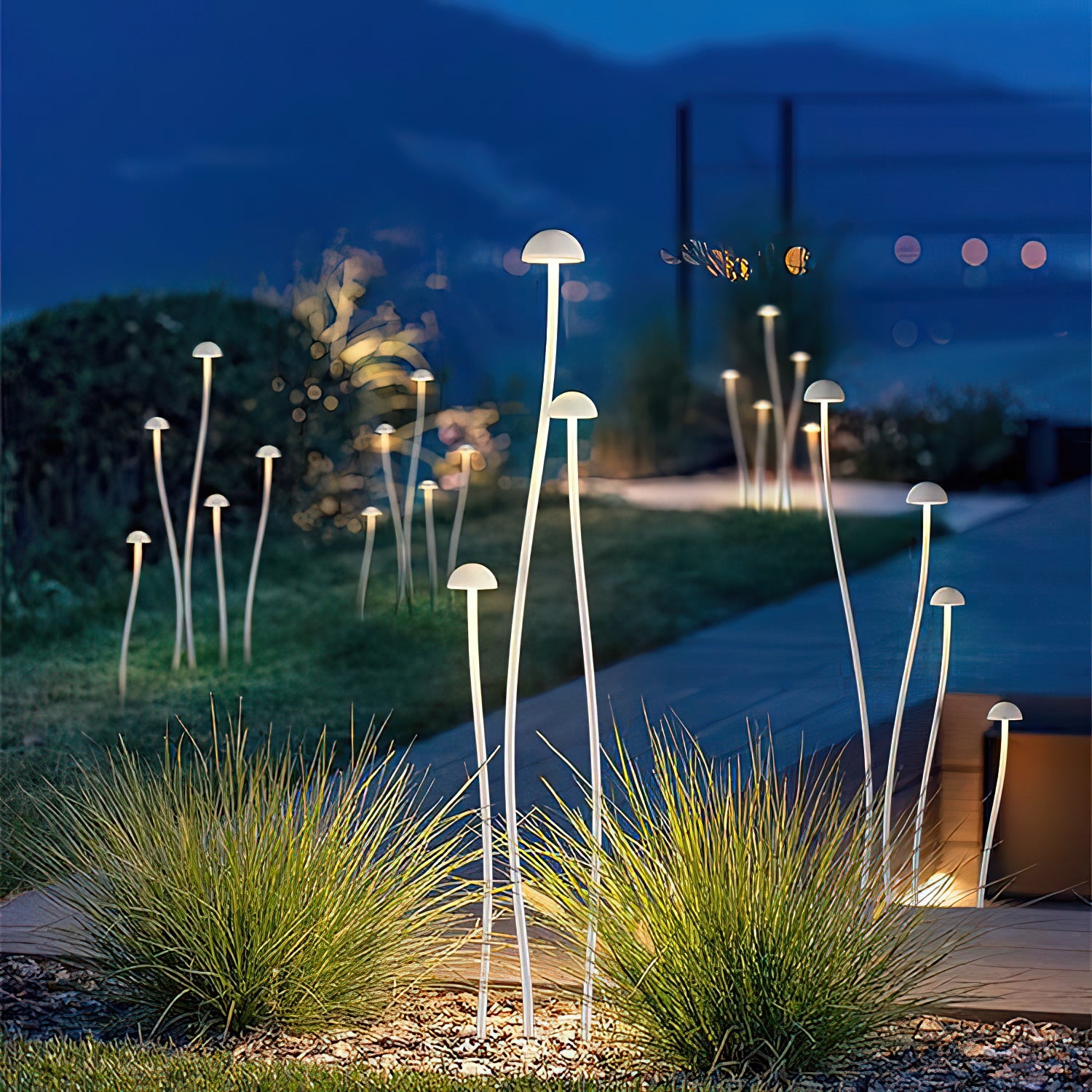Luciole Outdoor Floor Lamp