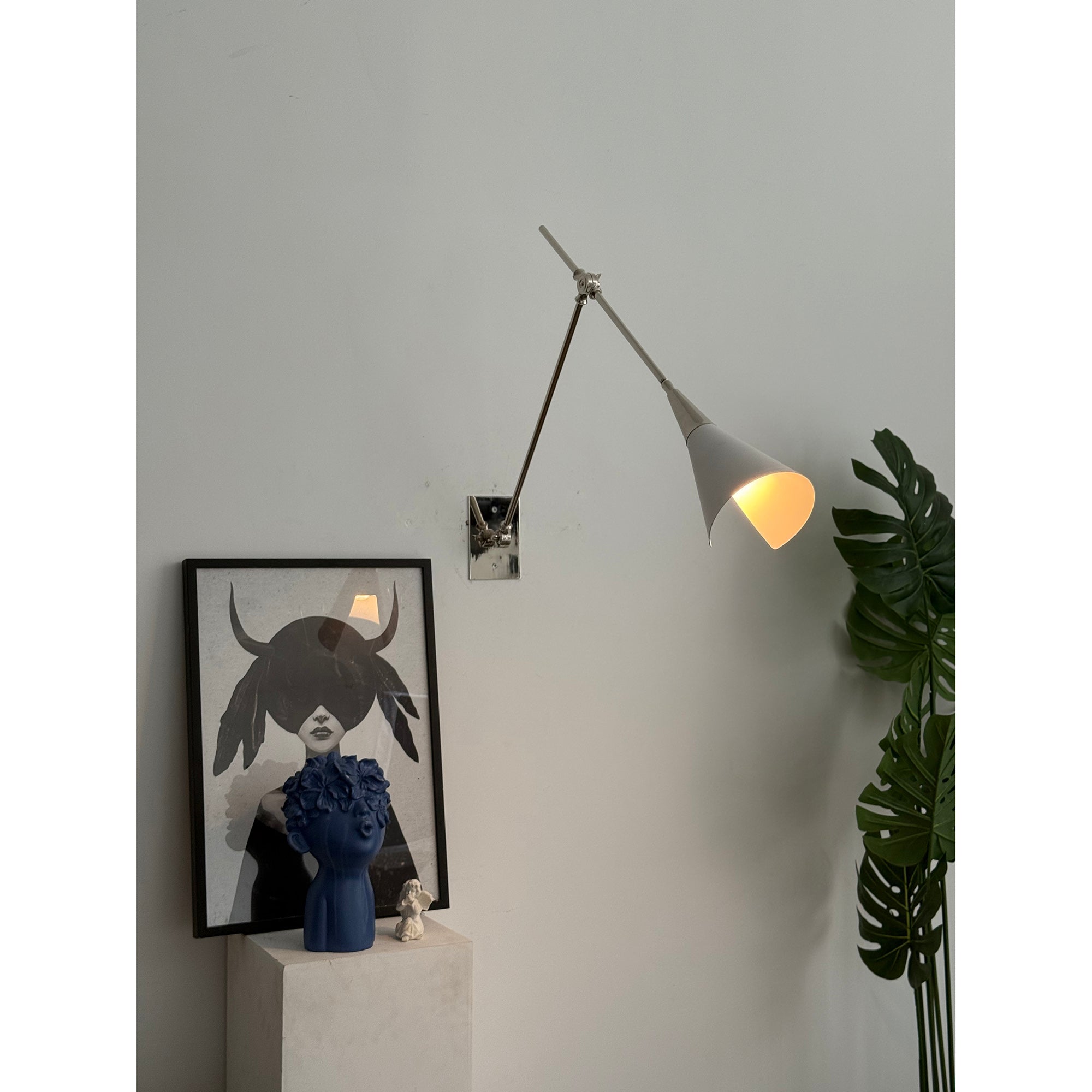 Magari Wall Lamp