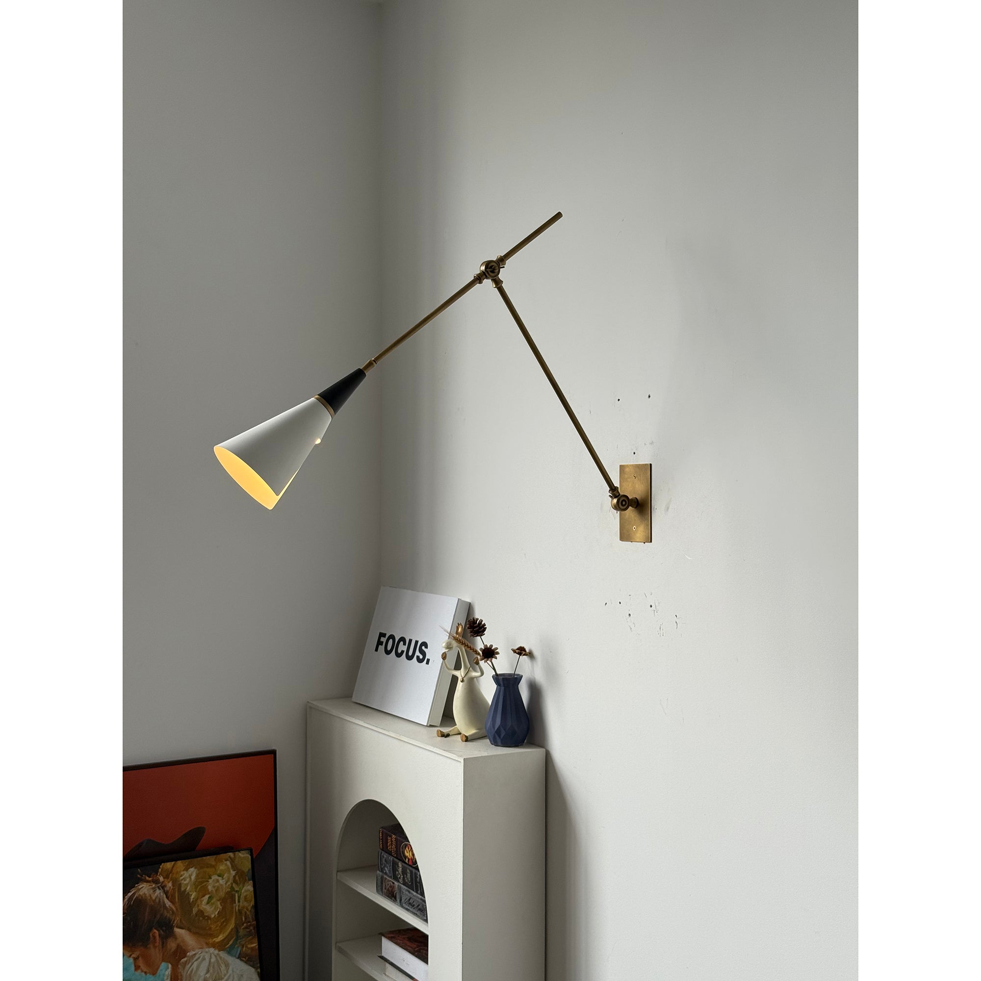 Magari Wall Lamp