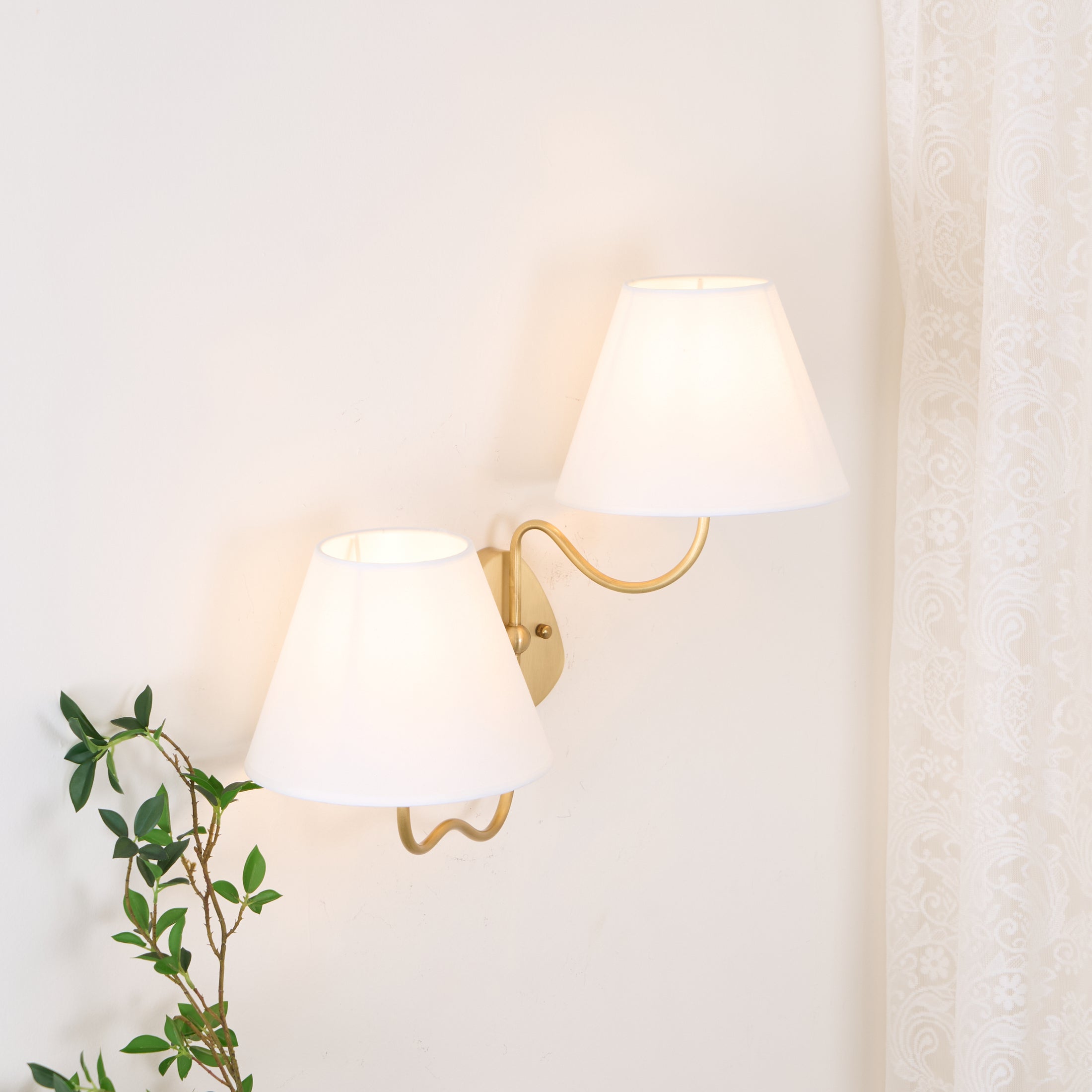 Magdalene Wall Lamp