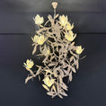 Bild in Galerie-Betrachter laden, Magnolia Grandiflora Chandelier
