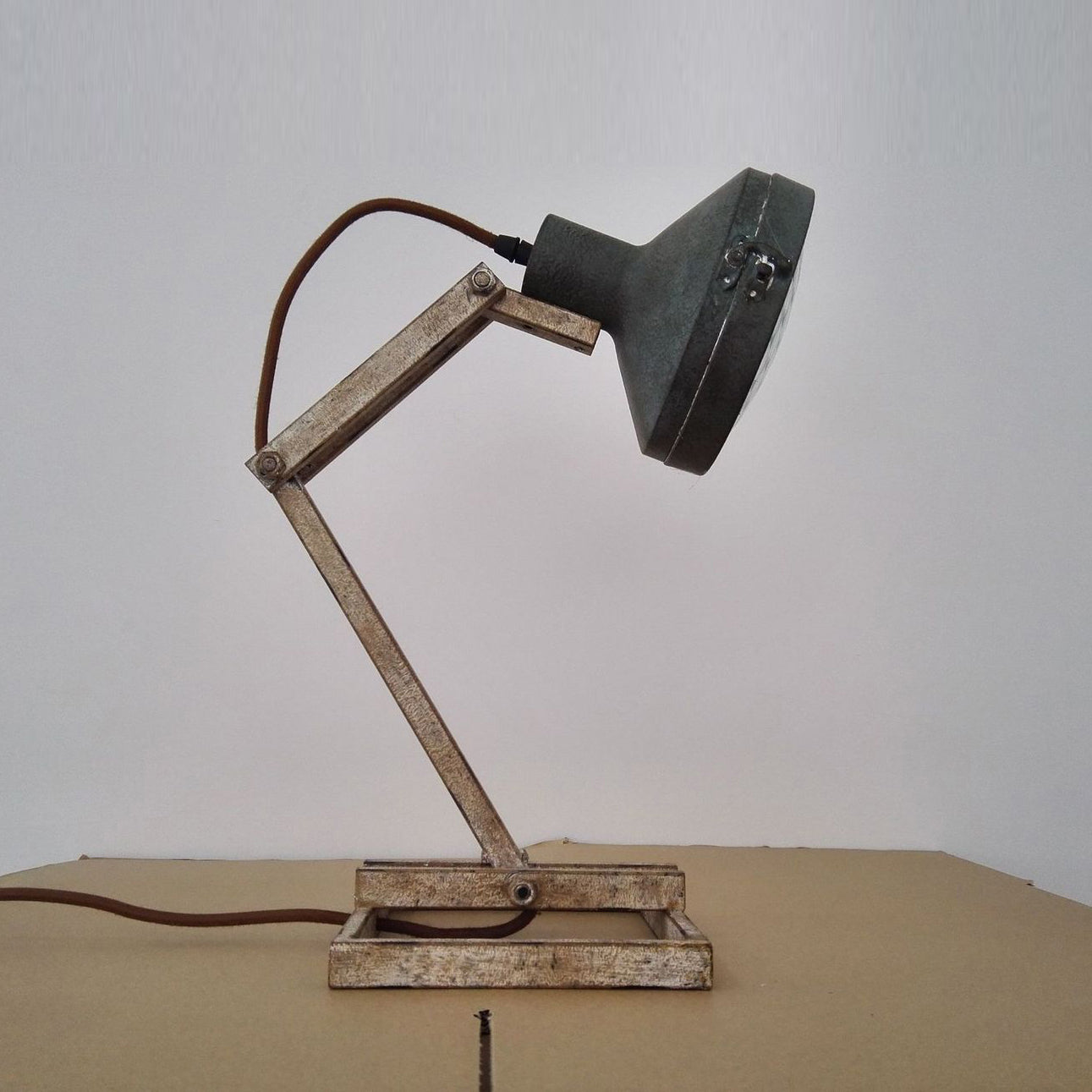 Mashina Table Lamp