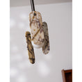 Cargar la imagen en la vista de la galería, Megalith Marble Pendant Lamp
