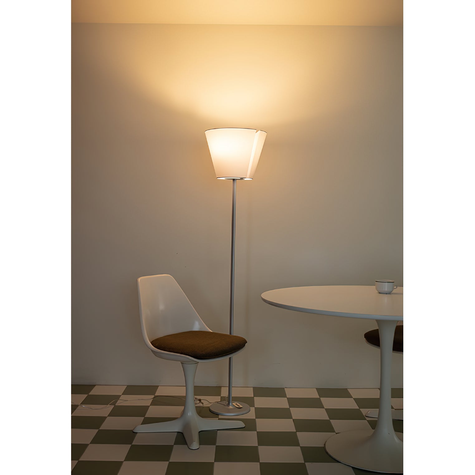 Melampo Floor Lamp