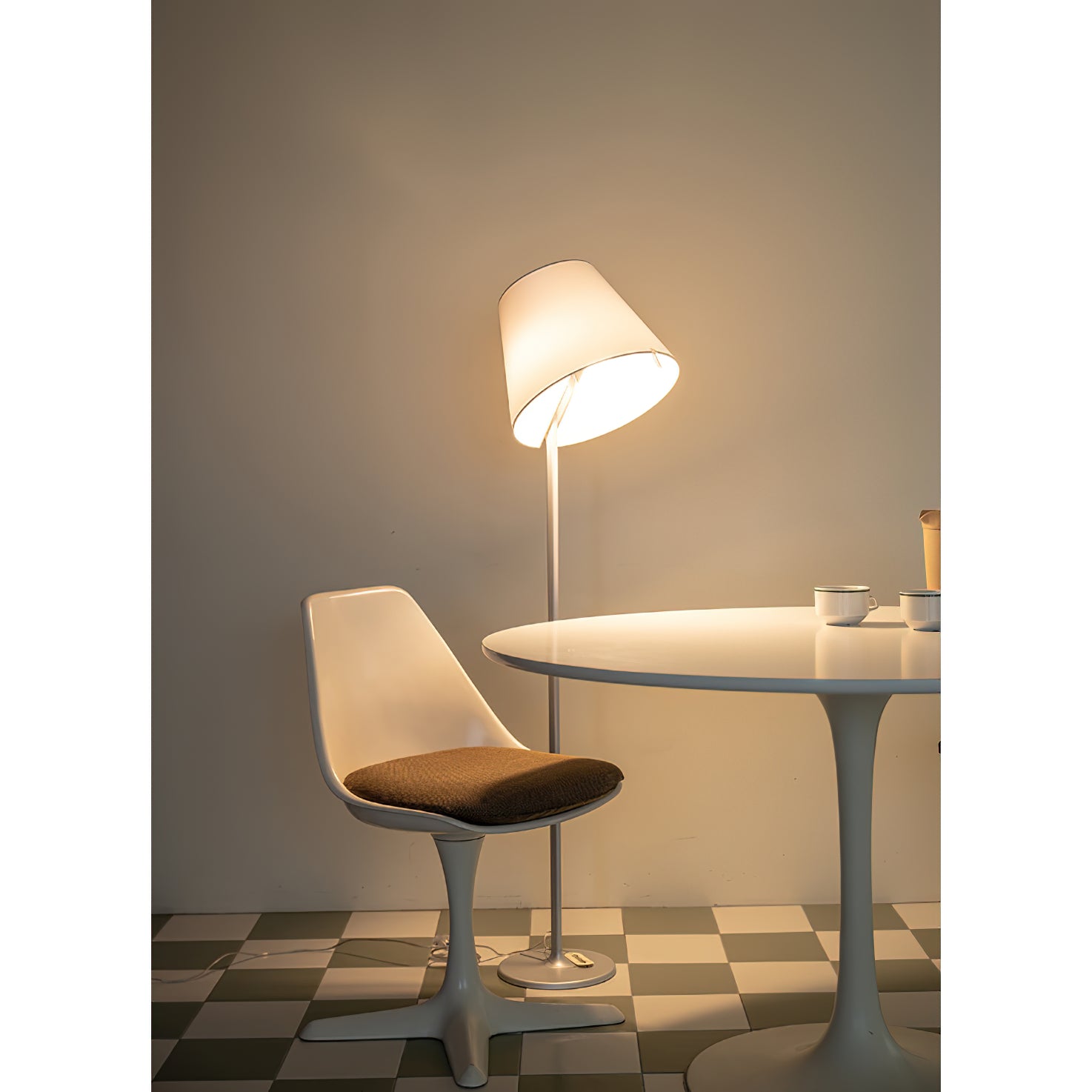 Melampo Floor Lamp