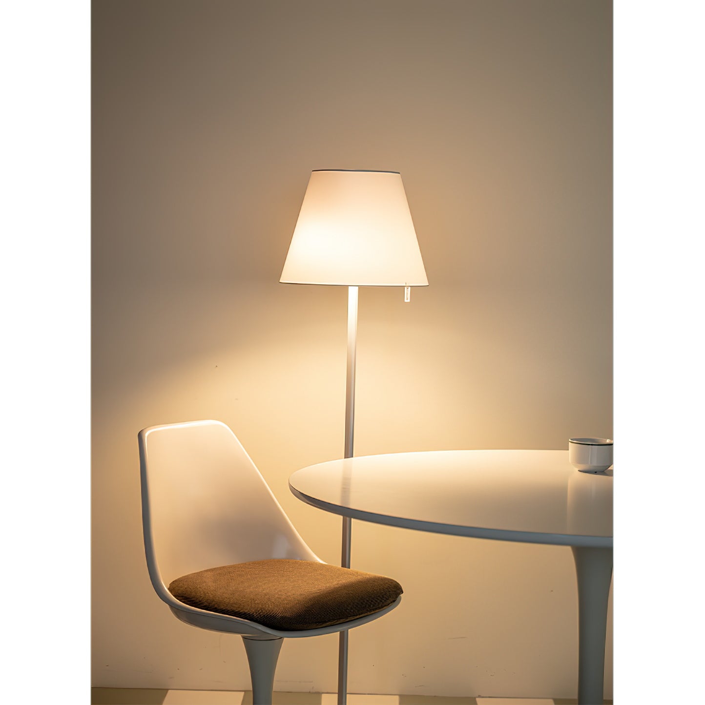 Melampo Floor Lamp