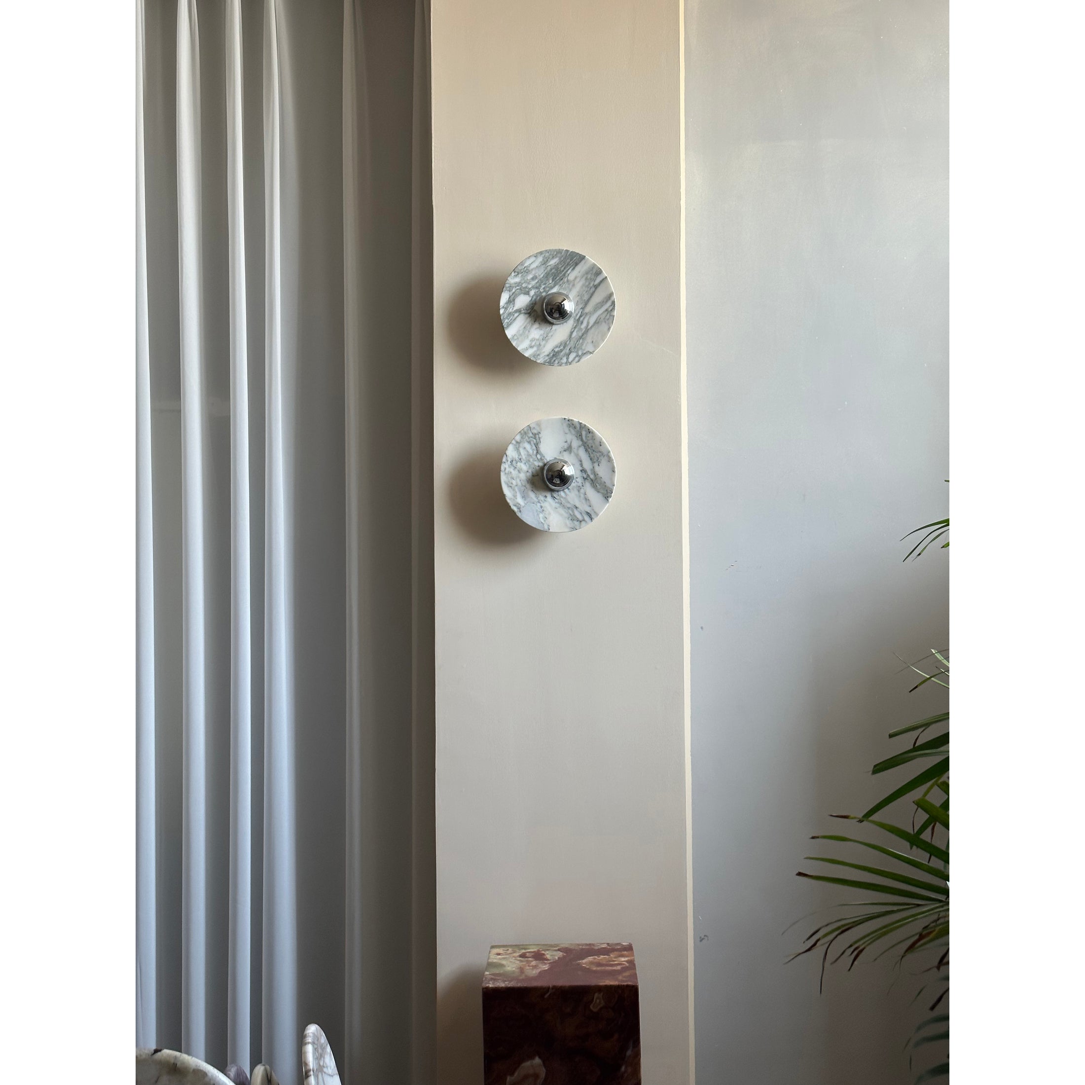 Messier Marble Wall Lamp