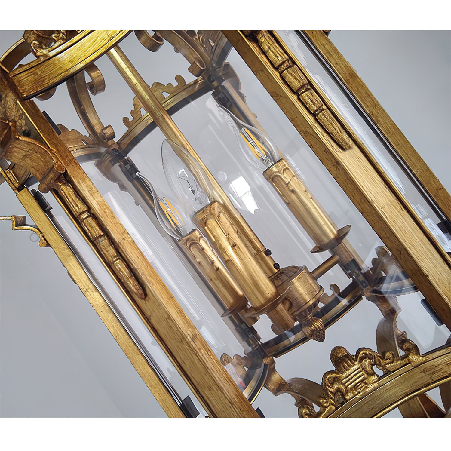 Metropolitan Lantern Chandelier