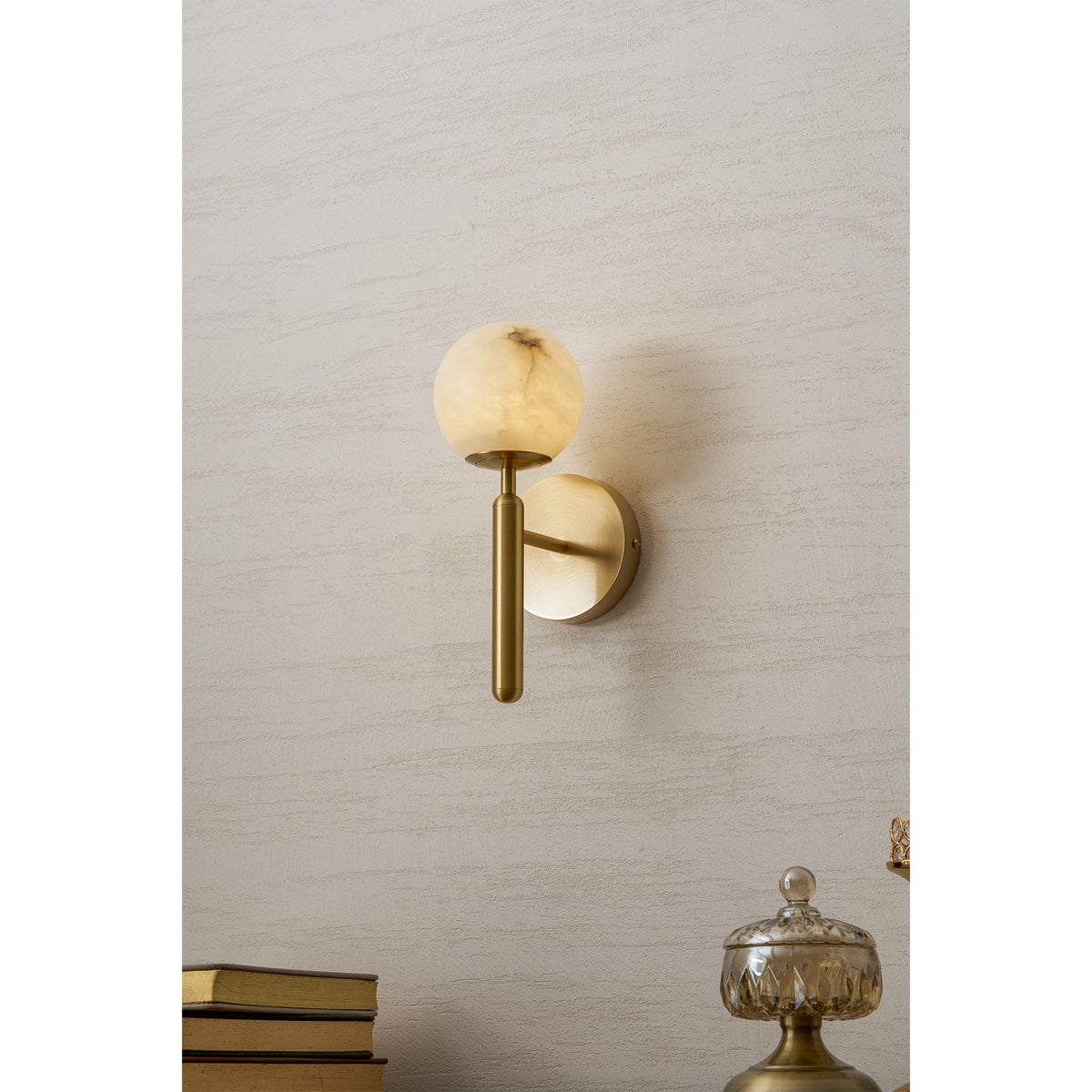 Mian Alabaster Wall Lamp