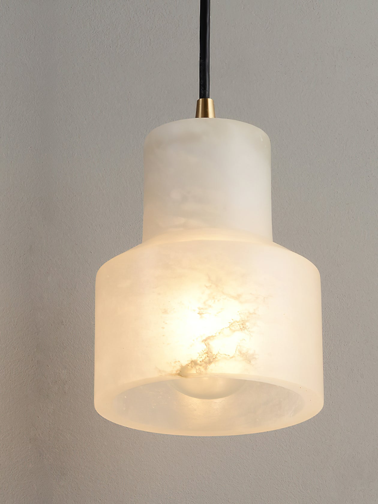 Millson Alabaster Pendnat Light