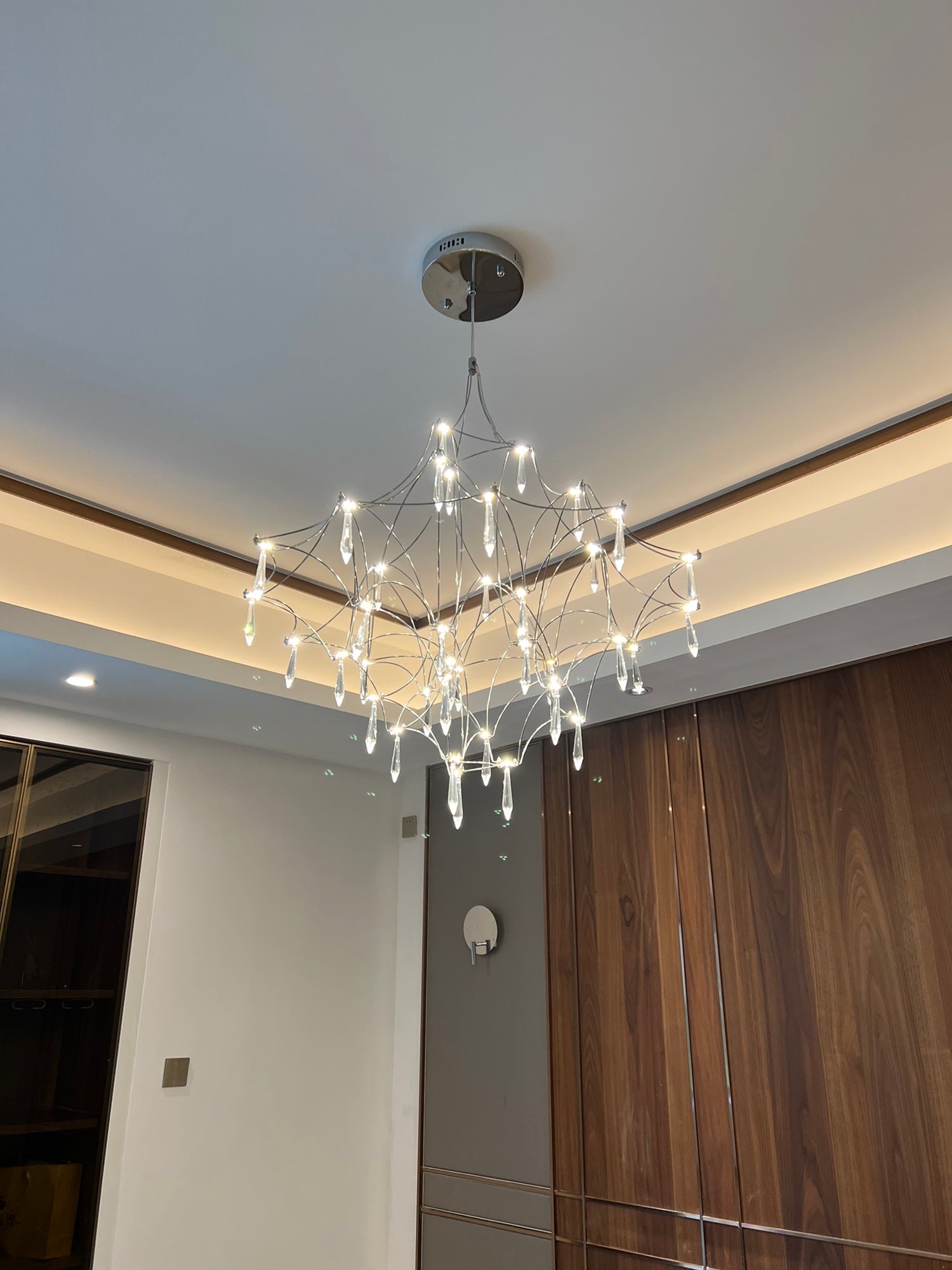 Mira Chandelier