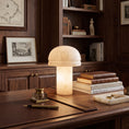 Bild in Galerie-Betrachter laden, Dometra Alabaster Table Lamp
