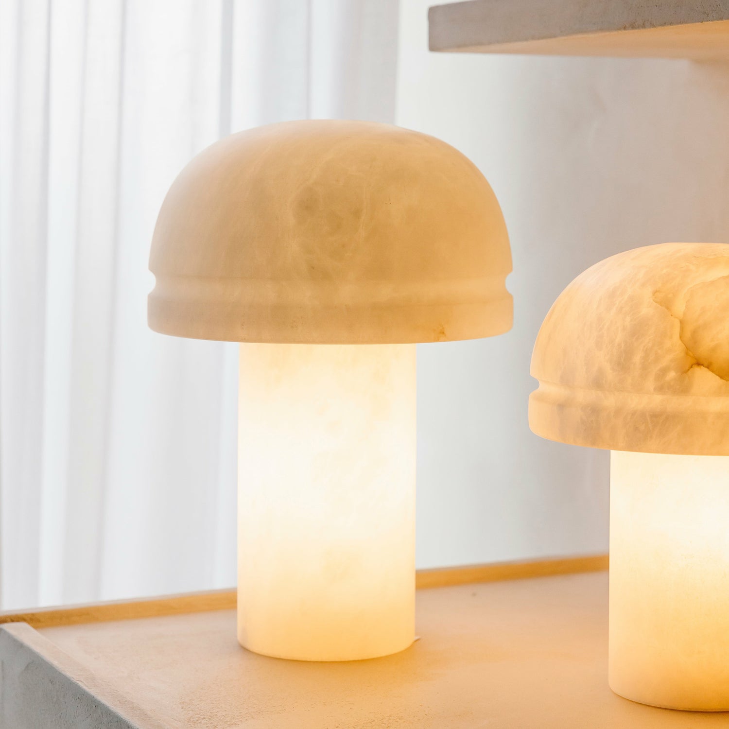 Dometra Alabaster Table Lamp