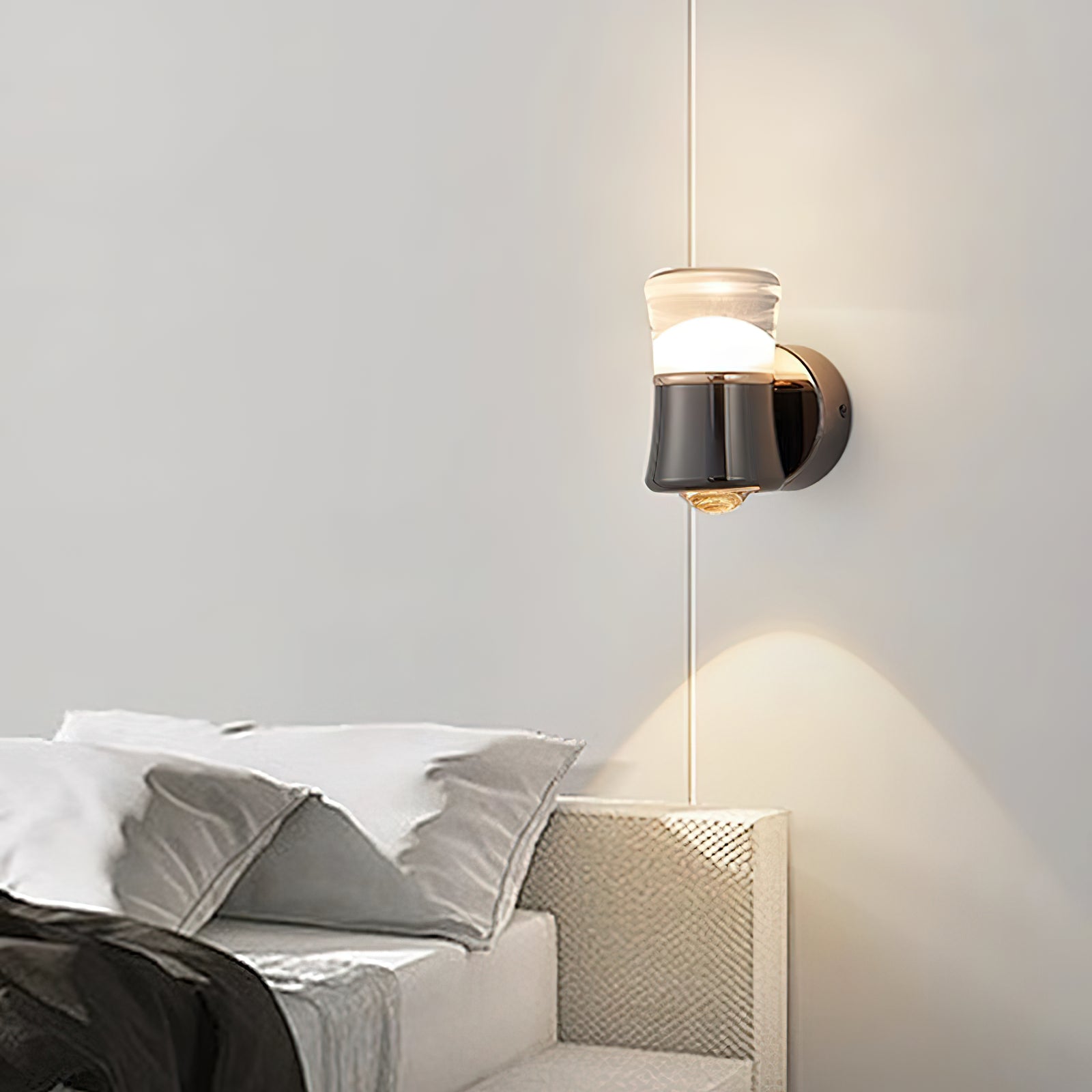 Moxie LED Wall Lamp