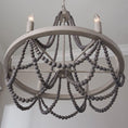 Bild in Galerie-Betrachter laden, Nash Chandelier
