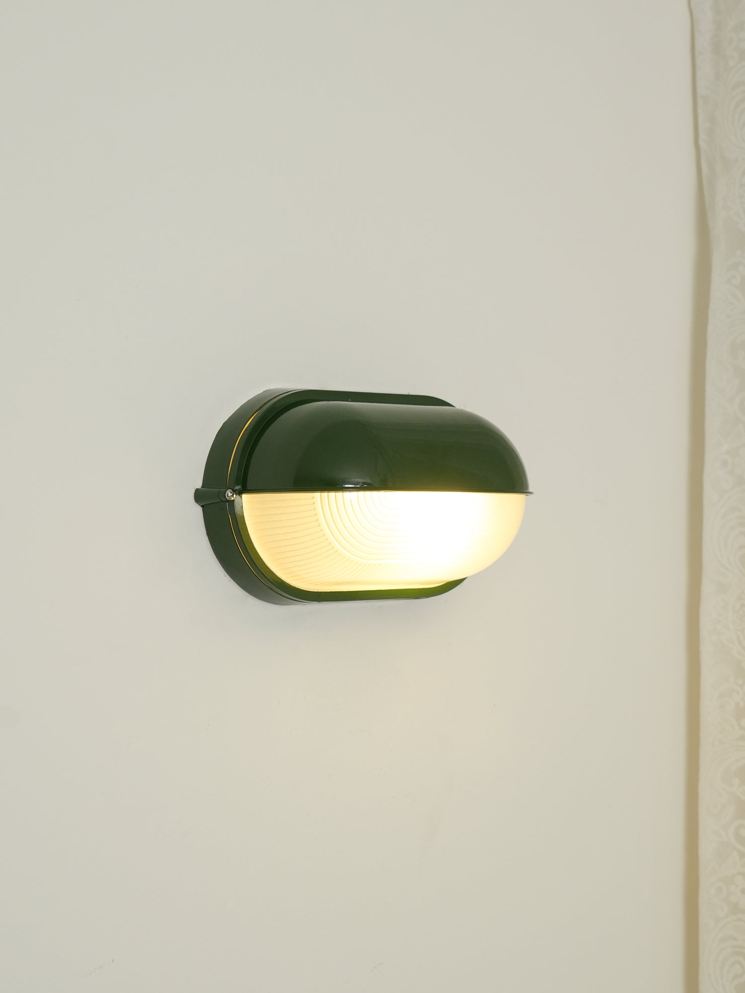 Nauticus Outdoor Wall Lamp