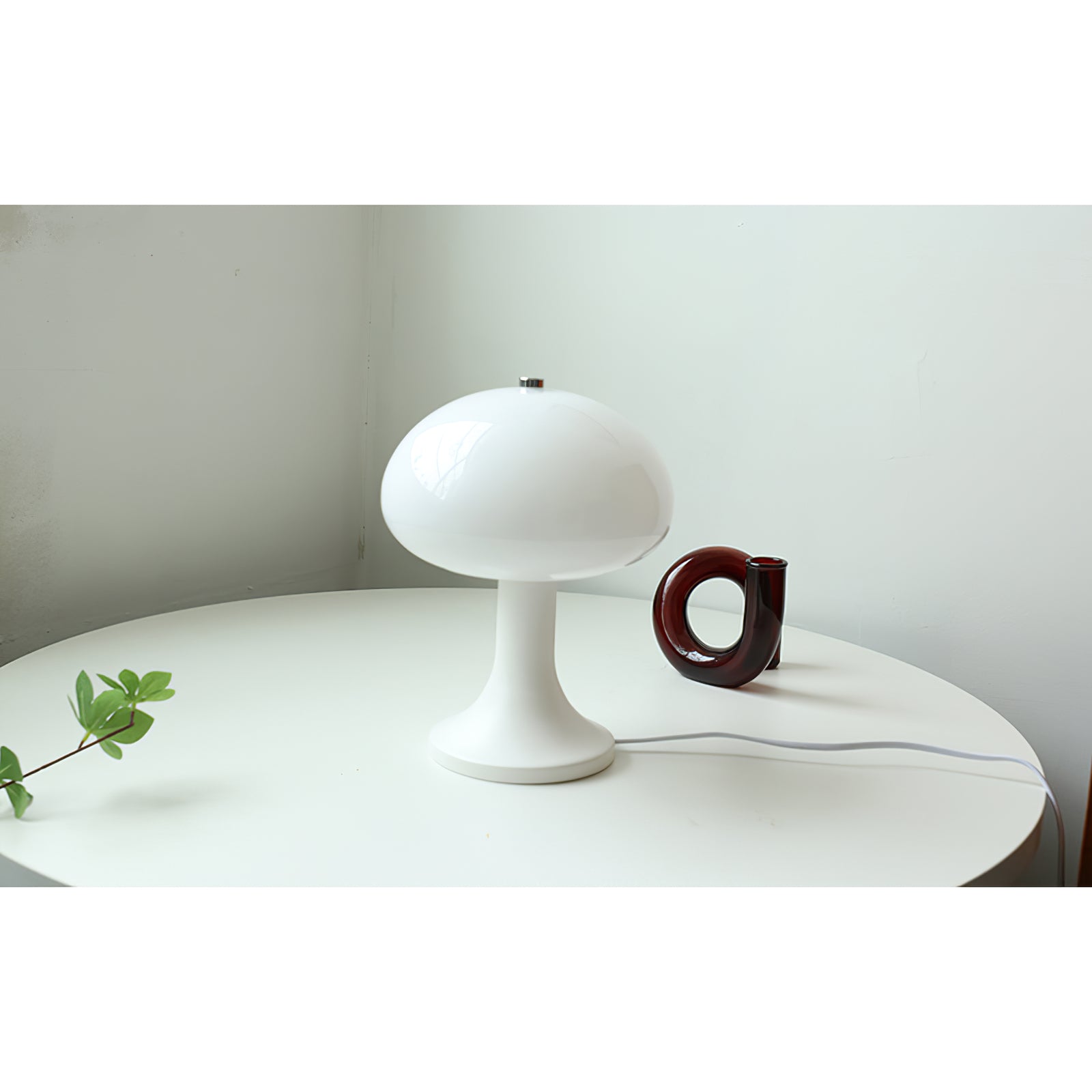 Lampe de table nordique blanche en forme de petit champignon