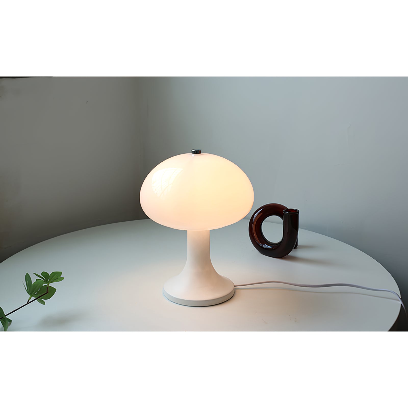 Lampe de table nordique blanche en forme de petit champignon