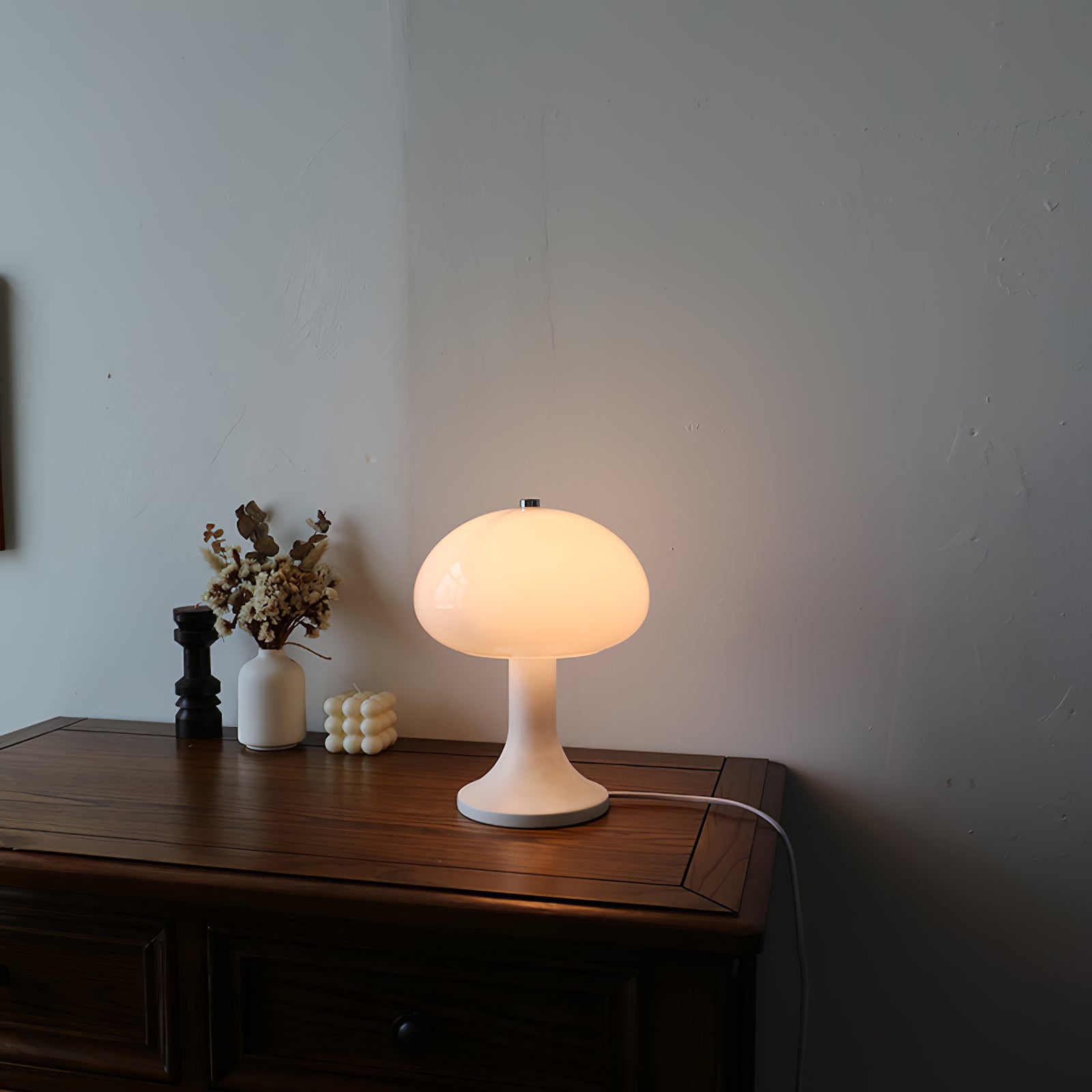 Lampe de table nordique blanche en forme de petit champignon