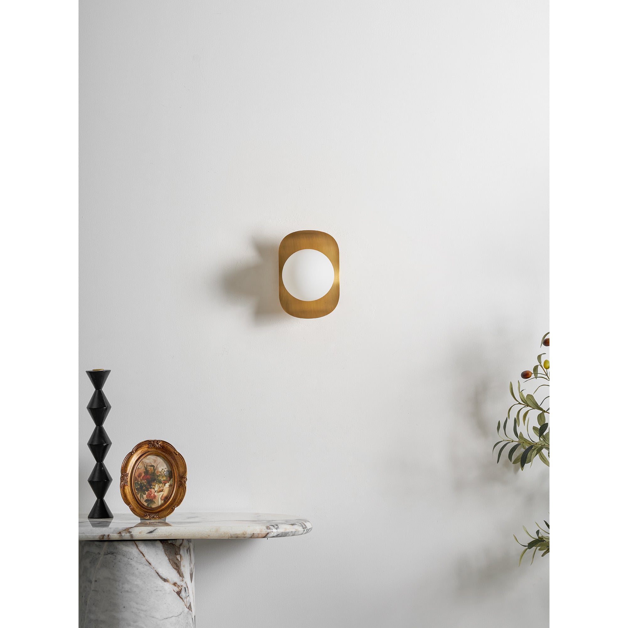 Nouvel Wall Lamp