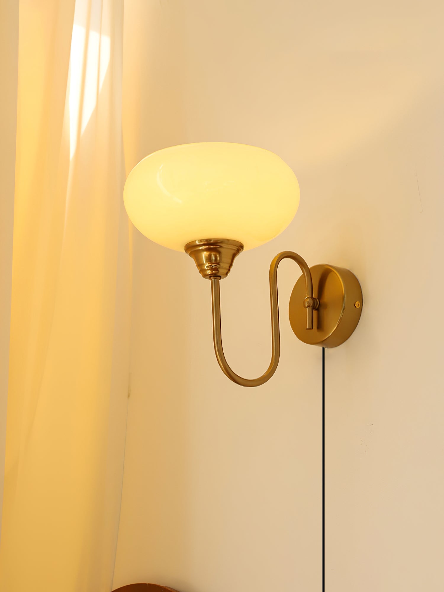 Nova Glass Plug-in Wall Lamp