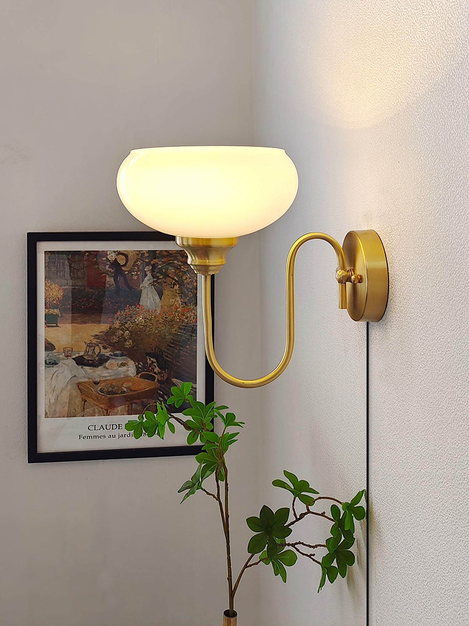 Nova Glass Plug-in Wall Lamp