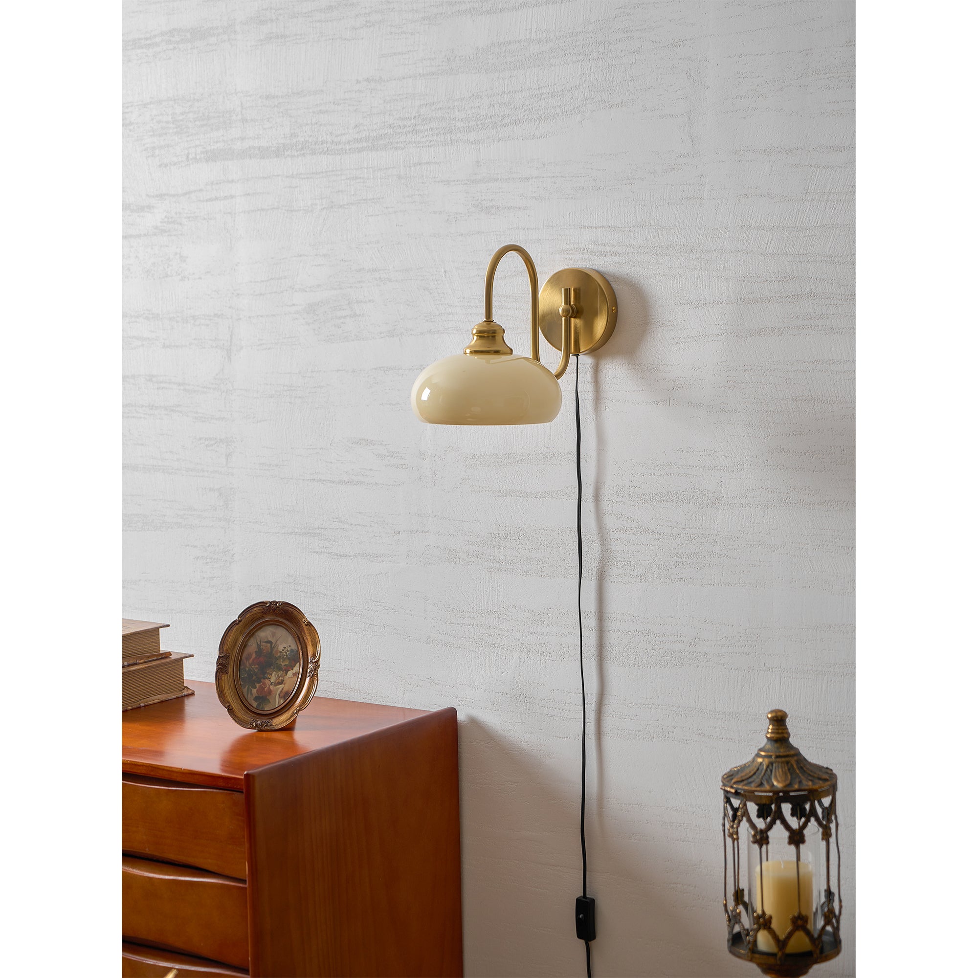 Nova Glass Plug-in Wall Lamp