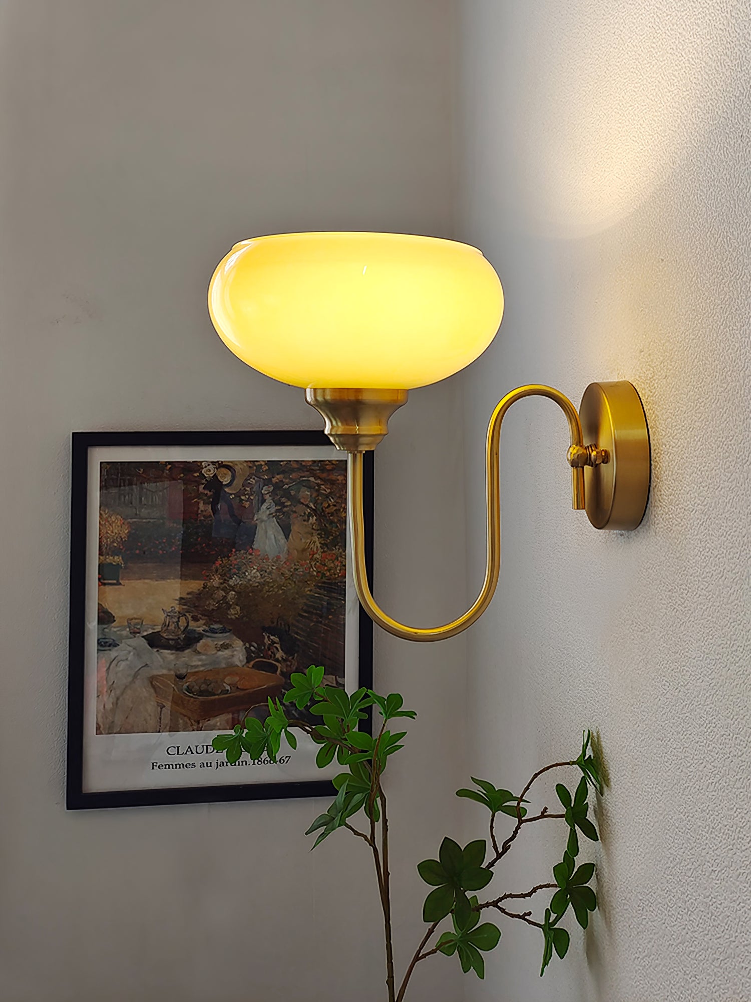 Nova Glass Wall Light