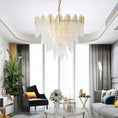 Bild in Galerie-Betrachter laden, Novida Chandelier
