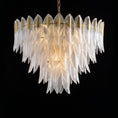 Bild in Galerie-Betrachter laden, Novida Chandelier
