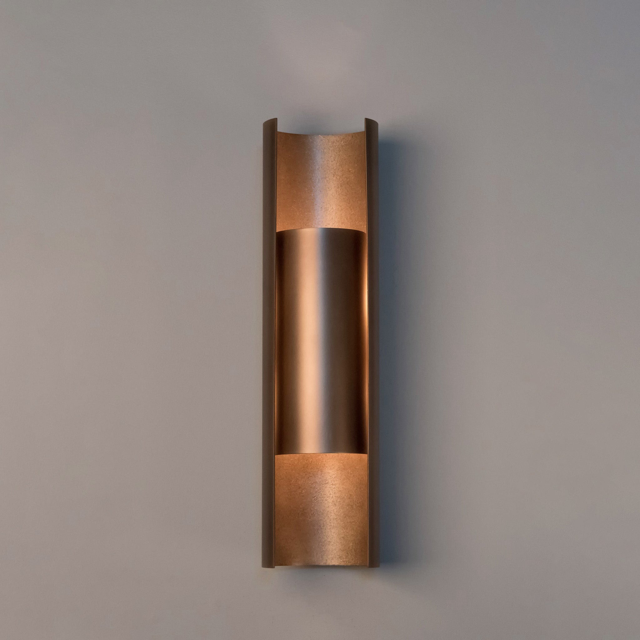 Nyx Wall Lamp