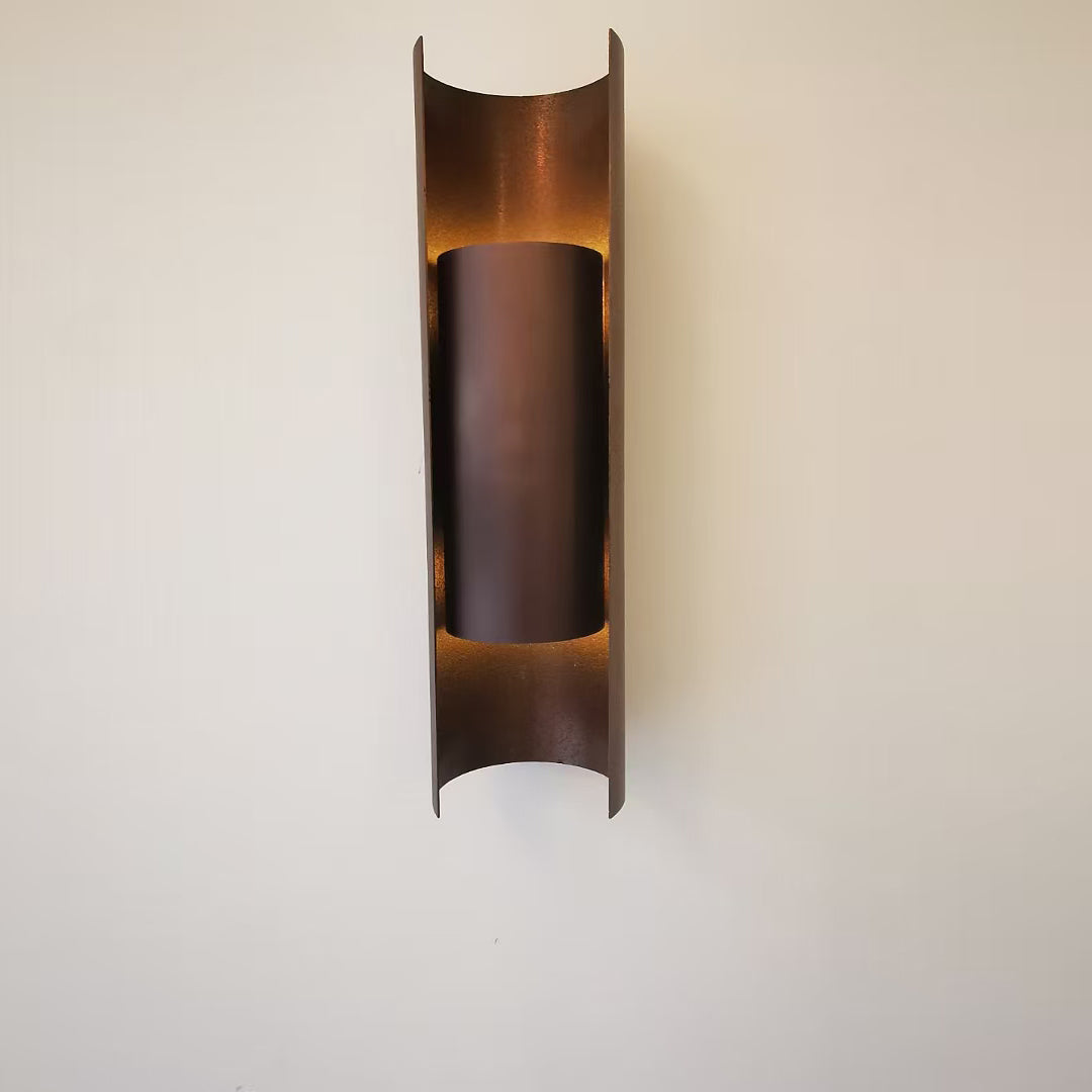 Nyx Wall Lamp