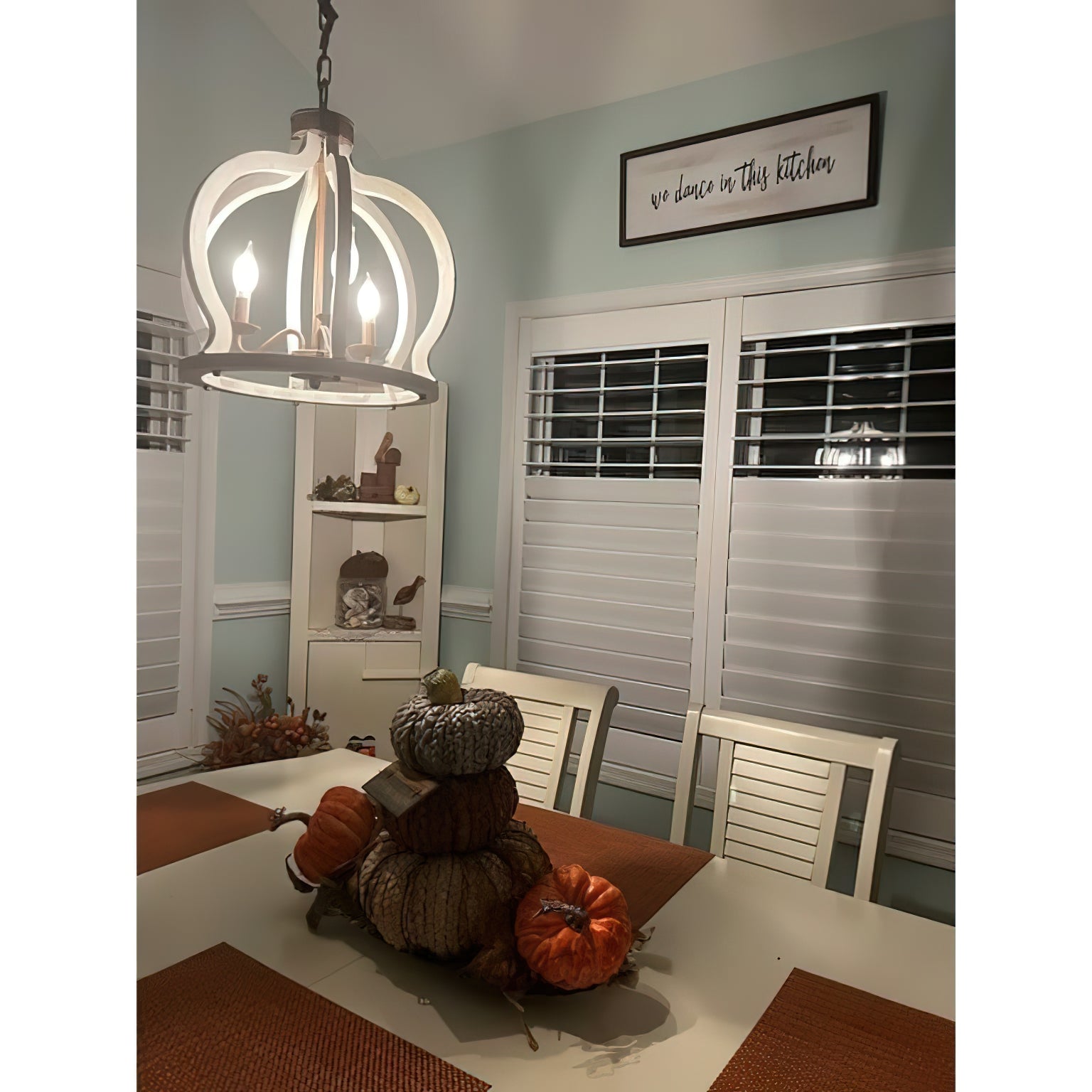 Oaks Aura Farmhouse Pendant Lamp