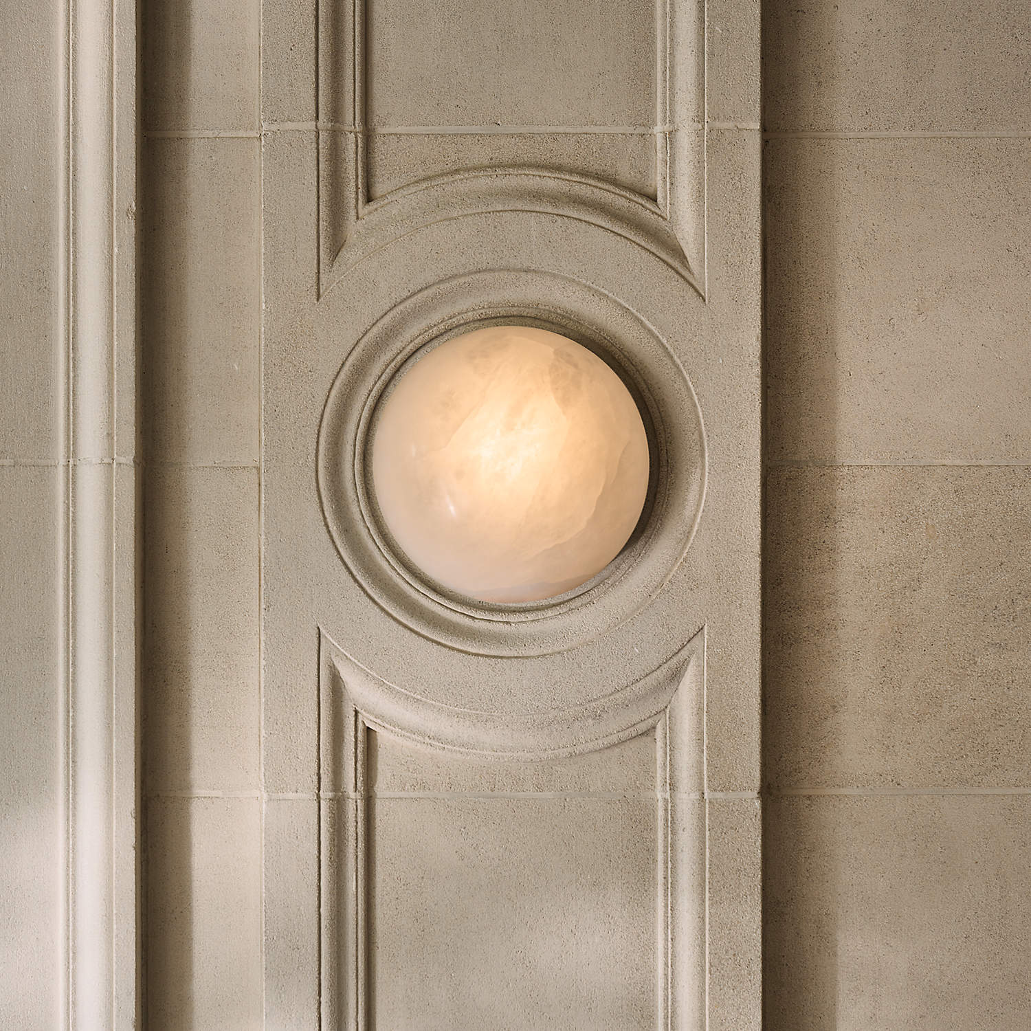 Ollina Alabaster Wall Lamp