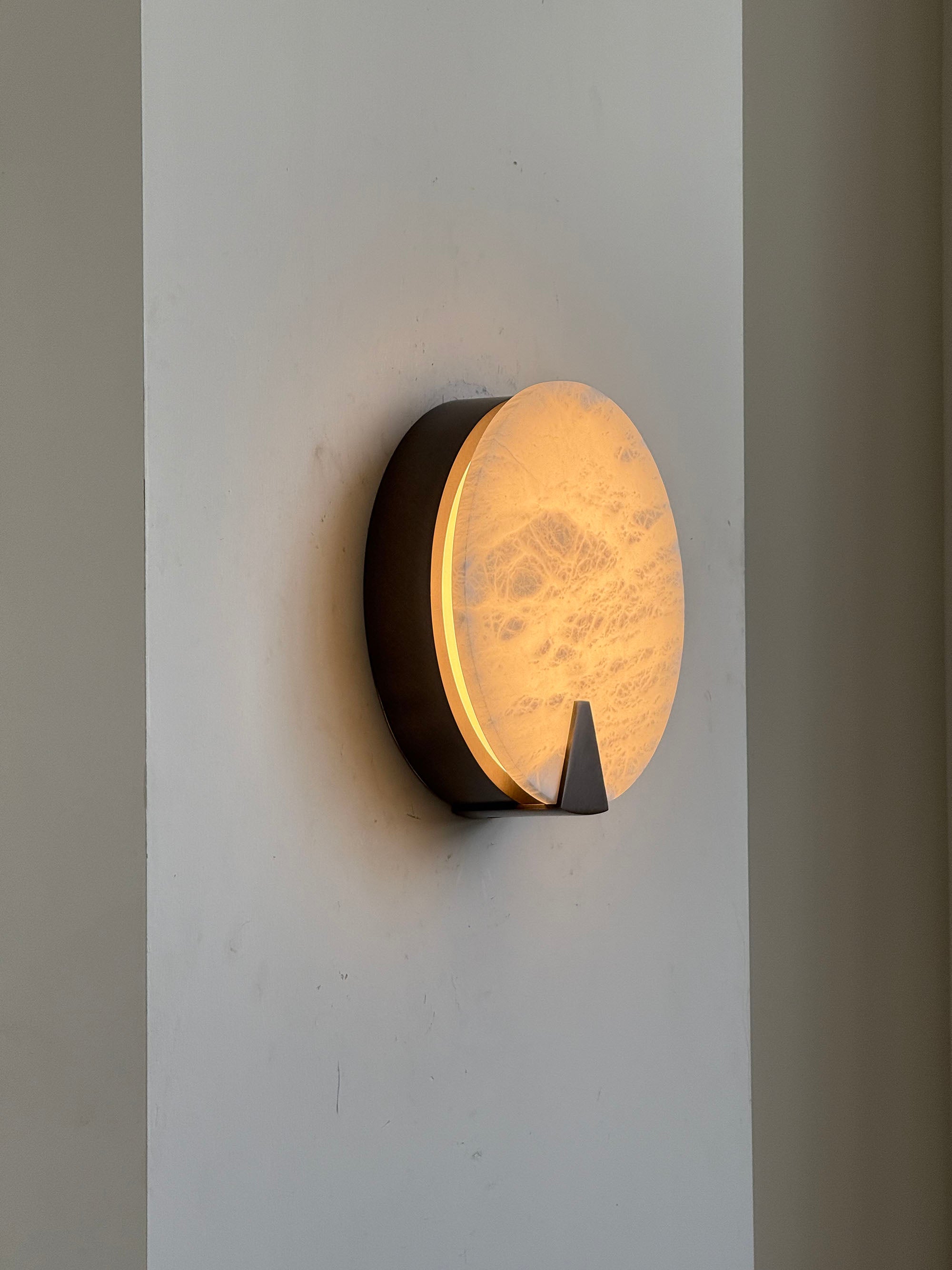 Ophelia Alabaster Round Sconce
