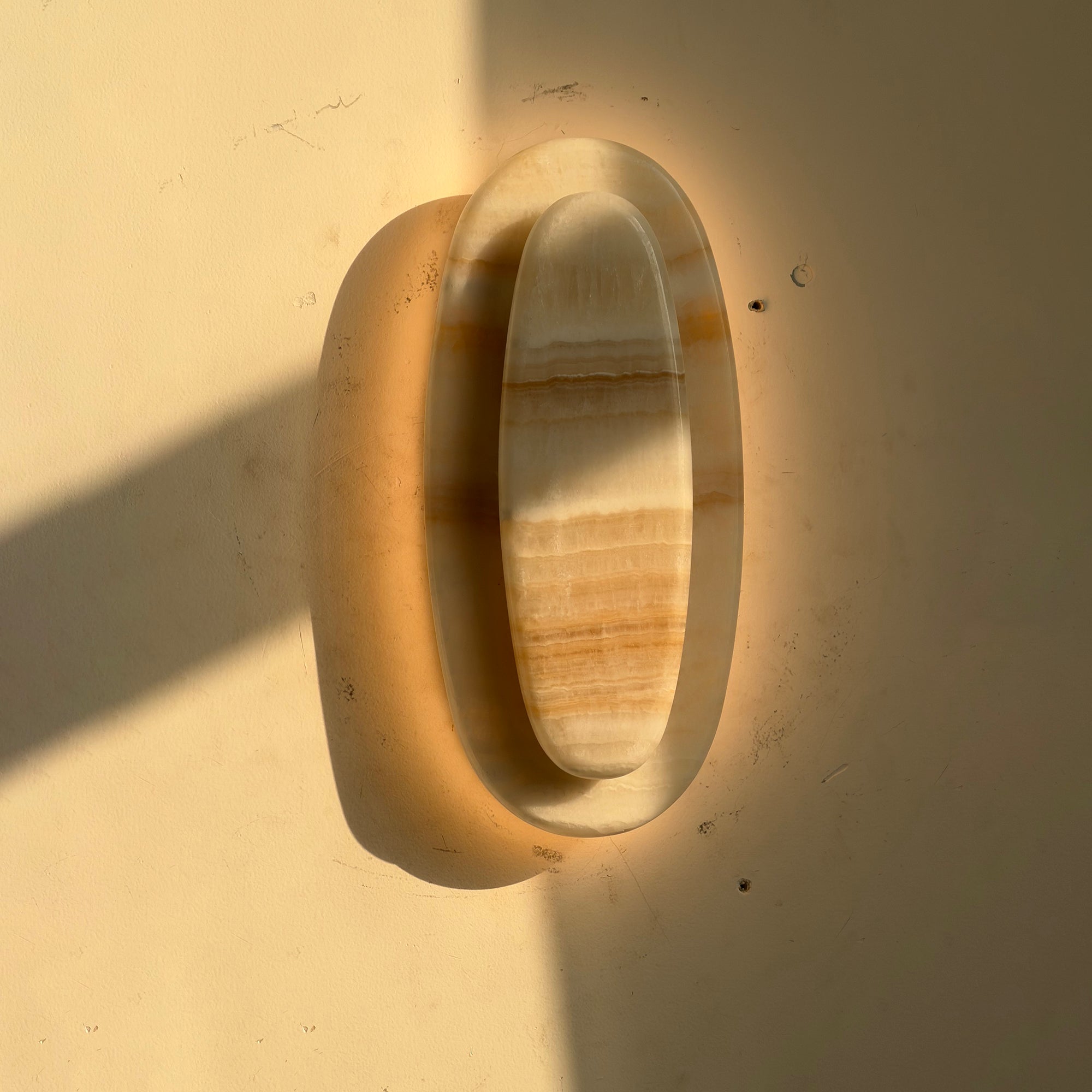 Oro Onyx Wall Lamp