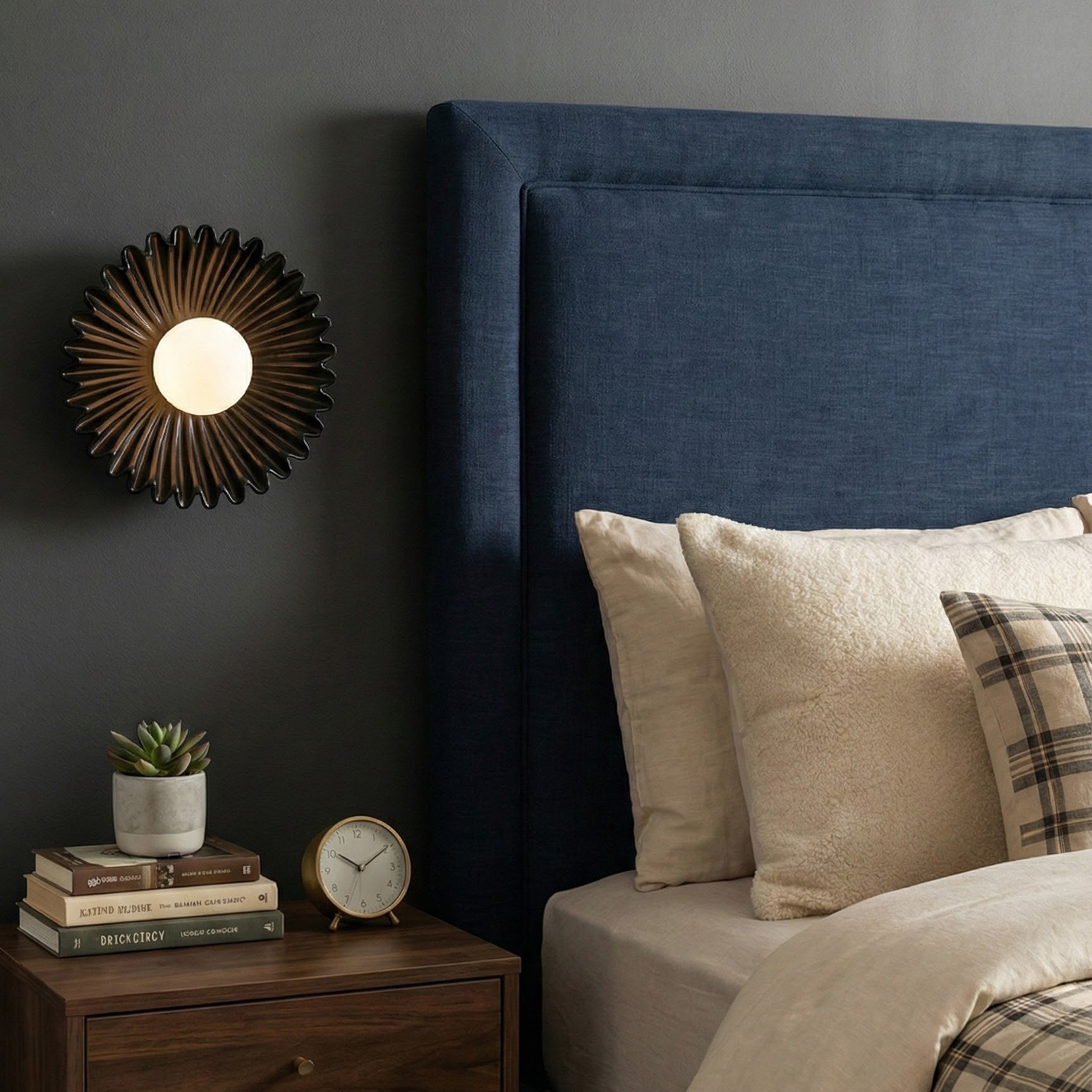 Ostro Marble Wall Lamp