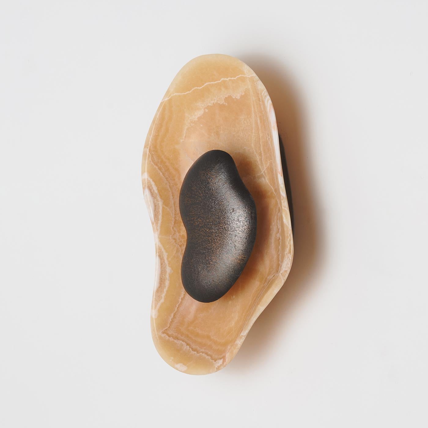Oyster Hammered Onyx Sconce