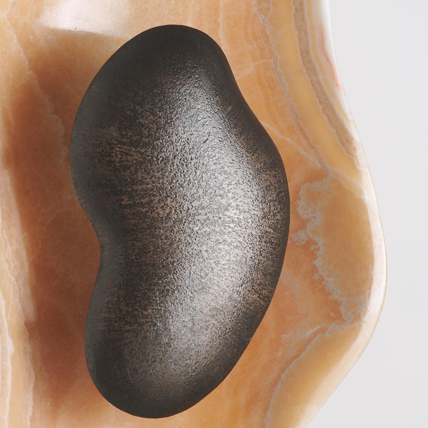 Oyster Hammered Onyx Sconce