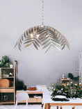 Bild in Galerie-Betrachter laden, Palm Pendant Light
