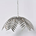 Bild in Galerie-Betrachter laden, Palm Pendant Light
