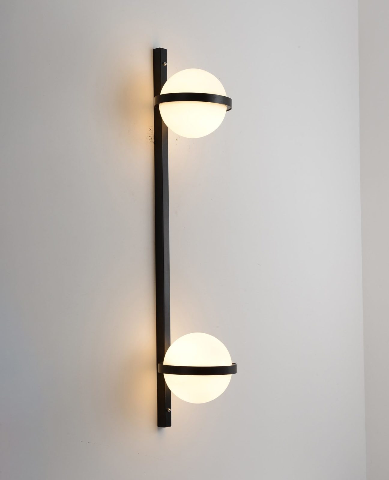 Palma Wall Lamp