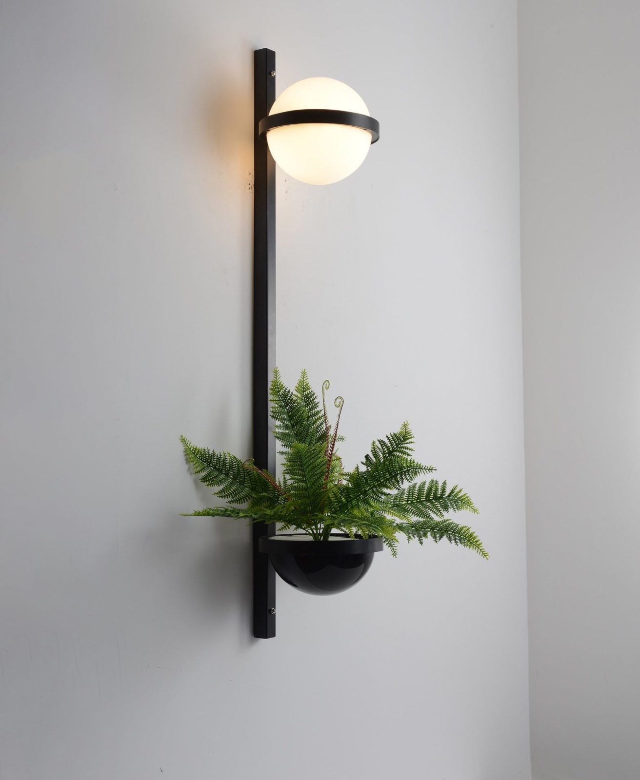 Palma Wall Lamp