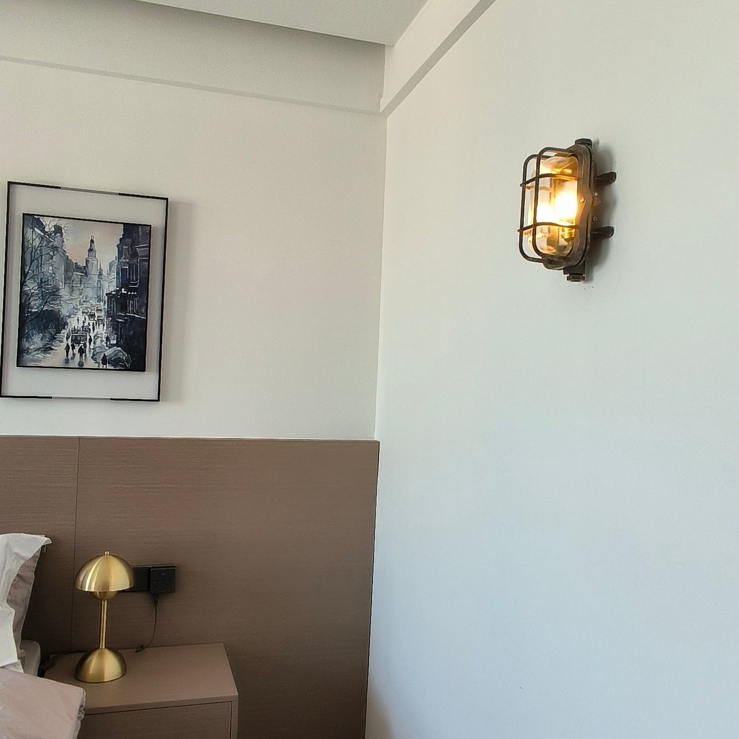 Palmerston Wall Lamp