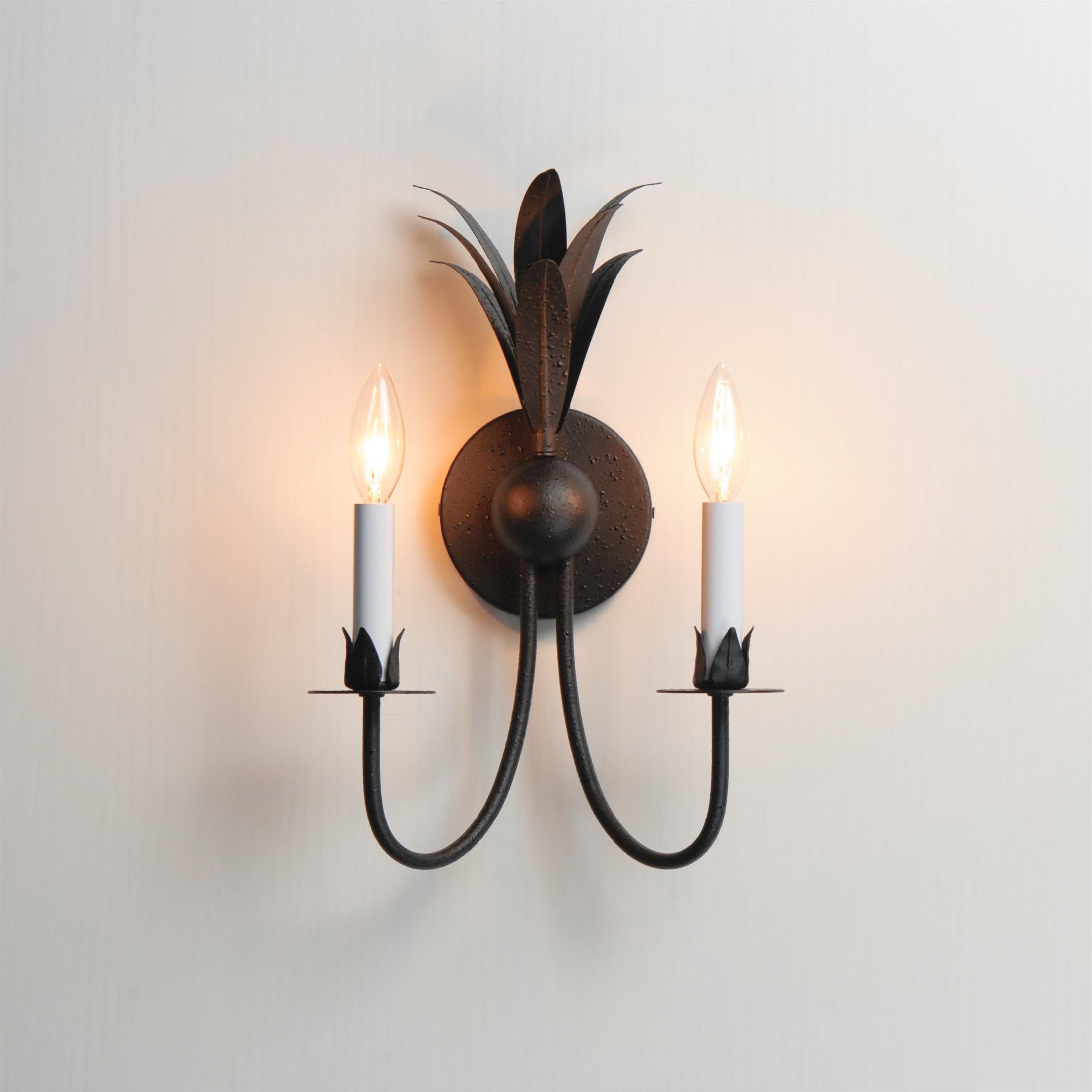 Paloma Wall Lamp