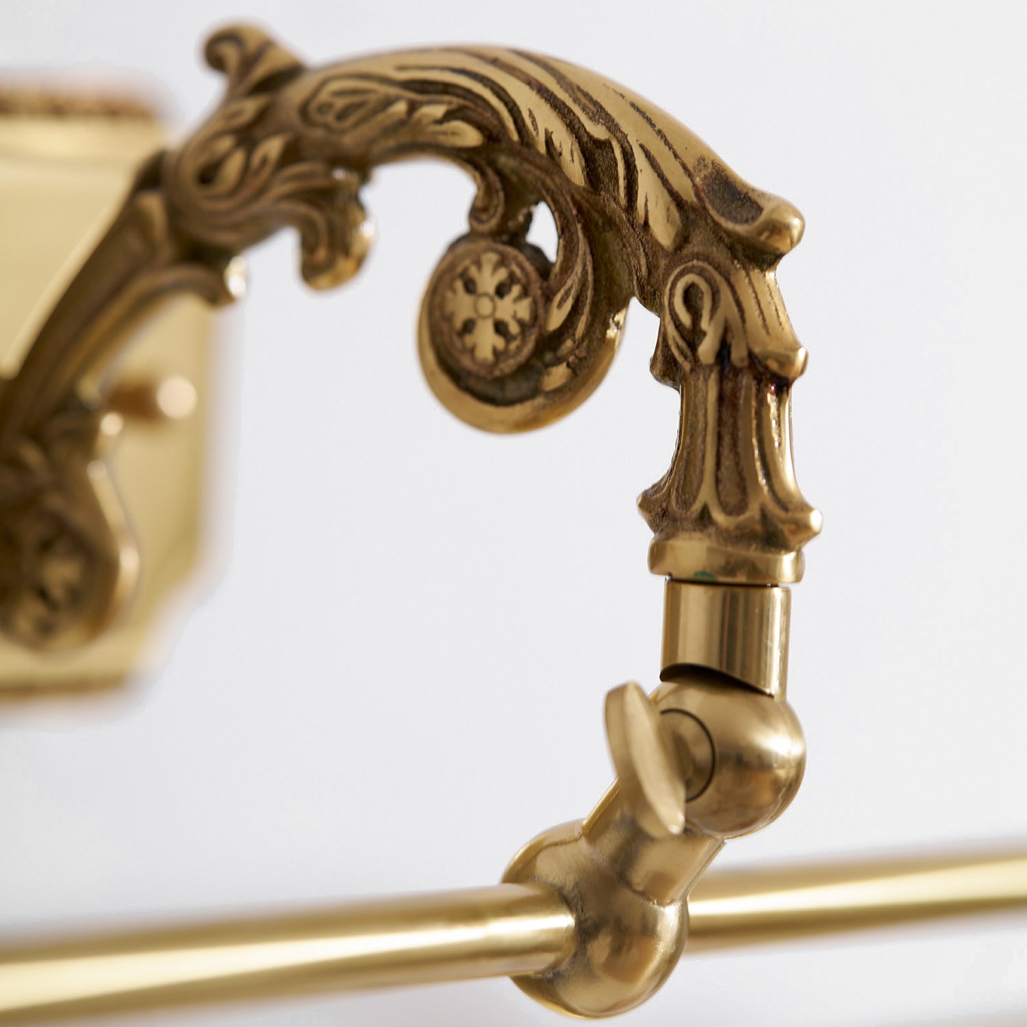 Pania Brass Wall Lamp