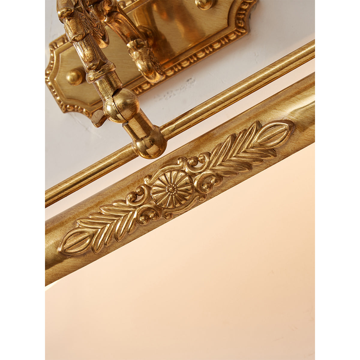 Pania Brass Wall Lamp