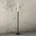 Bild in Galerie-Betrachter laden, Payson Alabaster Floor Lamp
