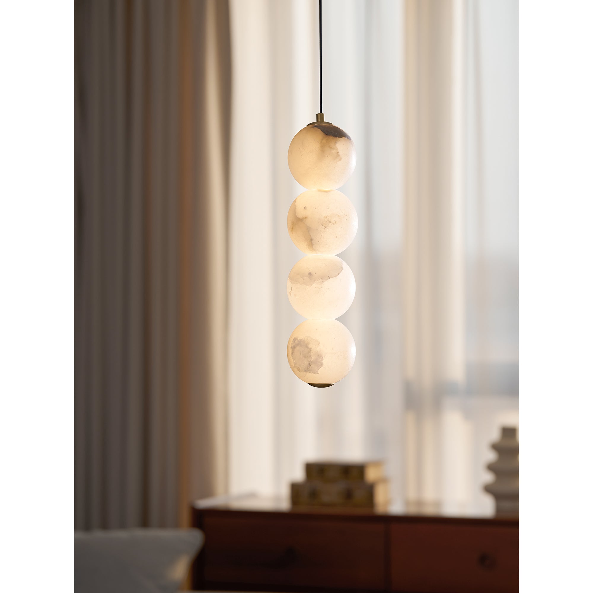 Pearl Alabaster Pendant Light